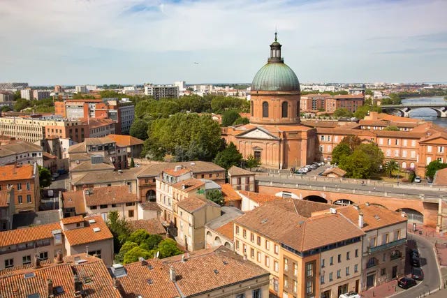 <p>Toulouse is known as the Pink City</p>