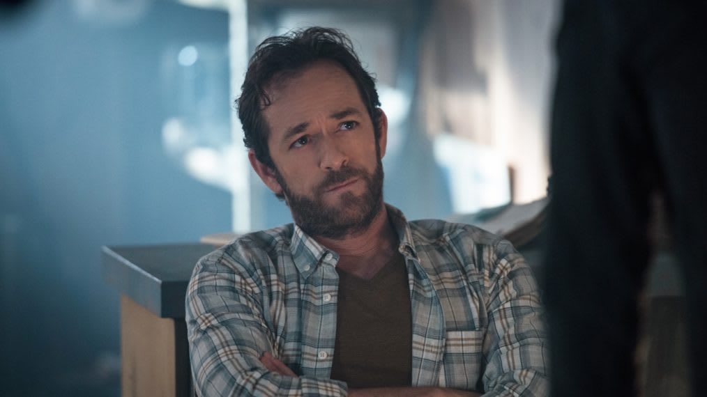 Luke Perry on Riverdale show Luke Perry on Riverdale show