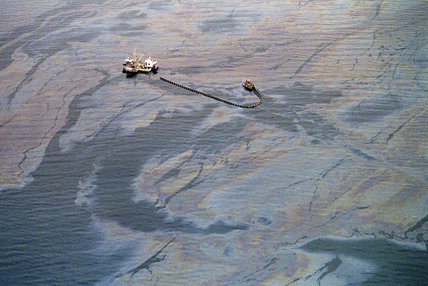 Exxon Valdez changed the oil industry forever—but new threats emerge |  National Geographic