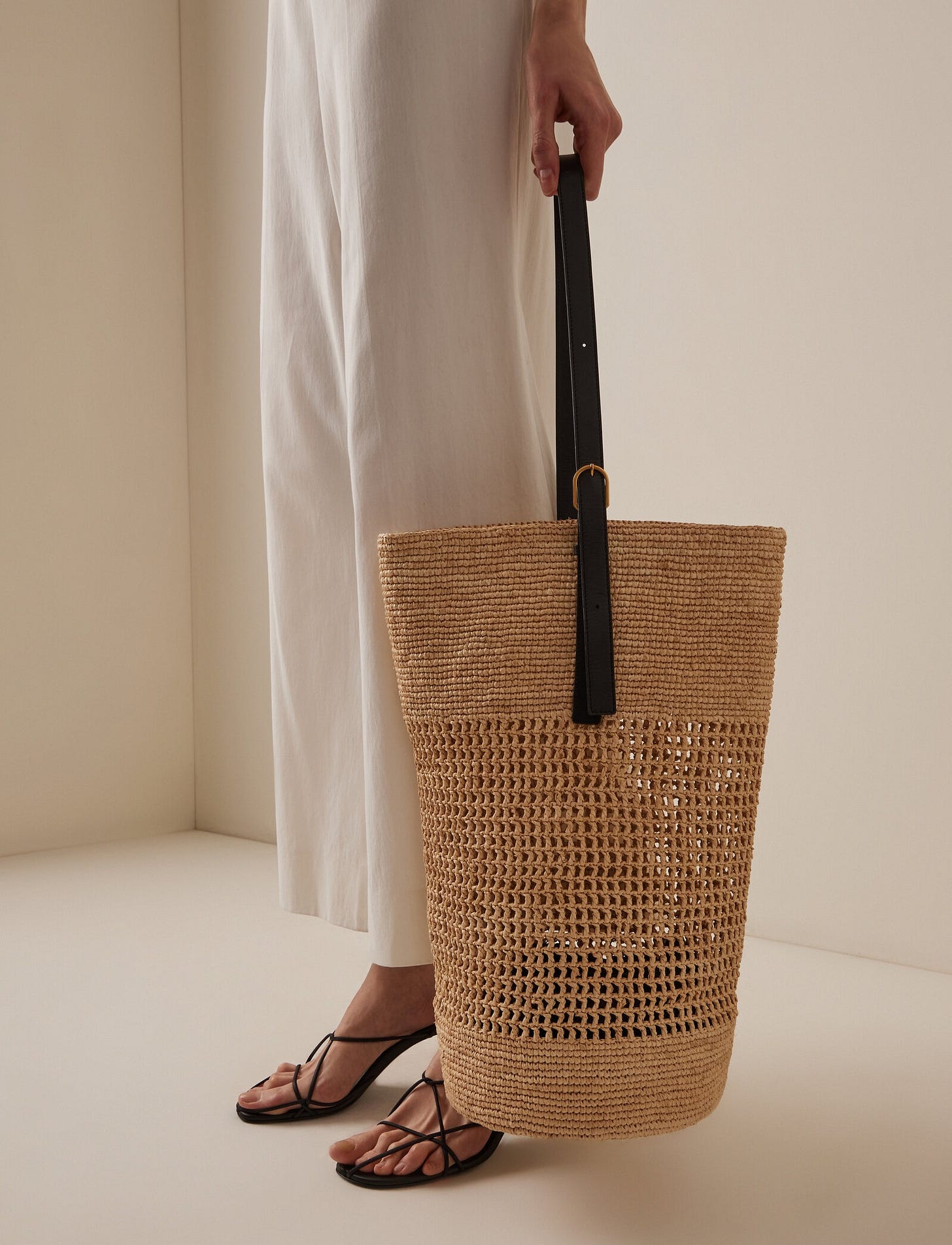 Billie Raffia Bucket Bag
