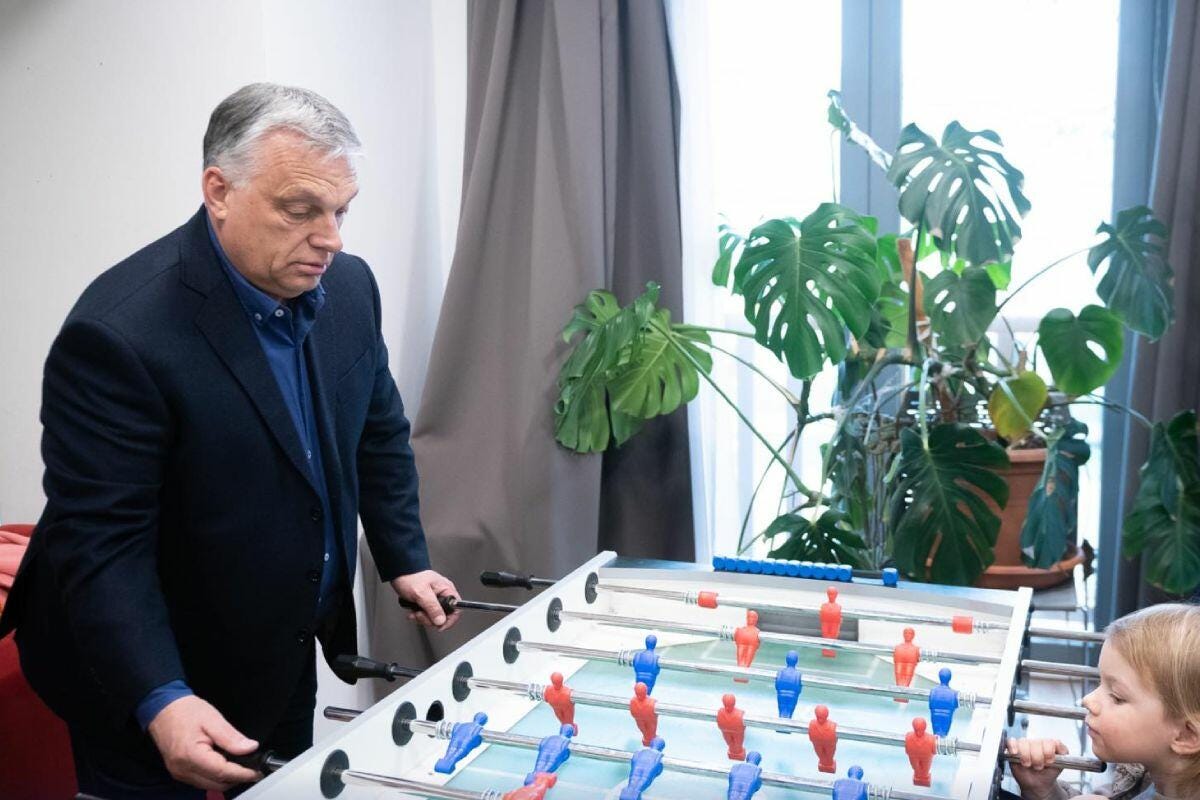 orban-csocsozik