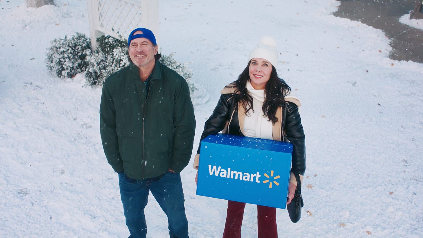 Gilmore Girls' Lorelai and Luke Reunite for the Holidays in Walmart Ad | Us  Weekly