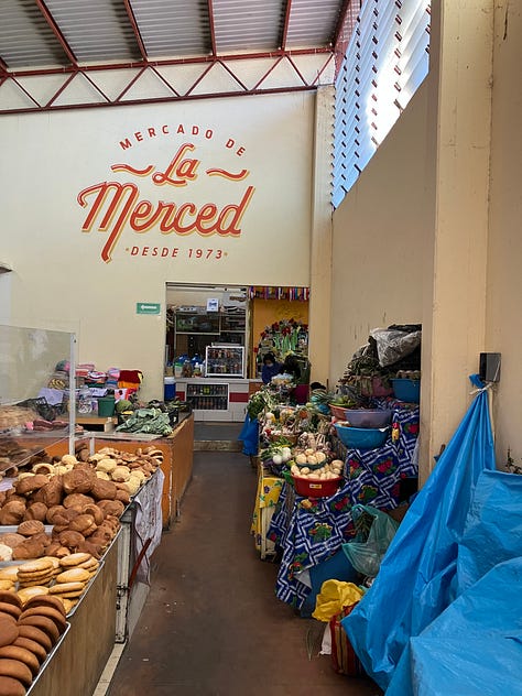 Images of markets in Oaxaca