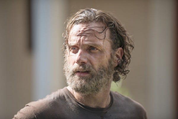 andrew lincoln bear for rick grimes in walking dead season 5 andrew lincoln bear for rick grimes in walking dead season 5