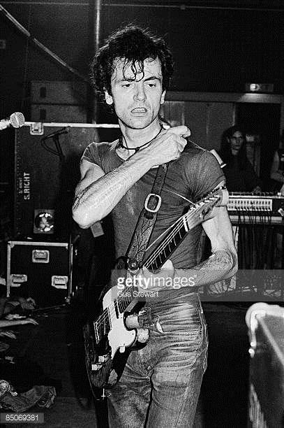 CENTRE Photo of Hugh CORNWELL and STRANGLERS Hugh Cornwell performing live  on stage | Jimi hendrix, Jimi hendrix experience, Hendrix