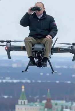 Ist möglicherweise ein Bild von 1 Person, Segway und Hubschrauber Ist möglicherweise ein Bild von 1 Person, Segway und Hubschrauber