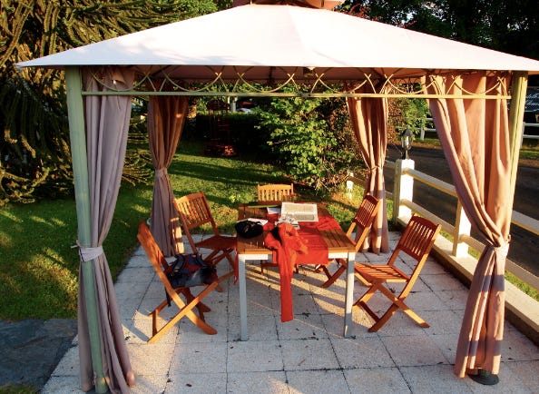 Saint clement table