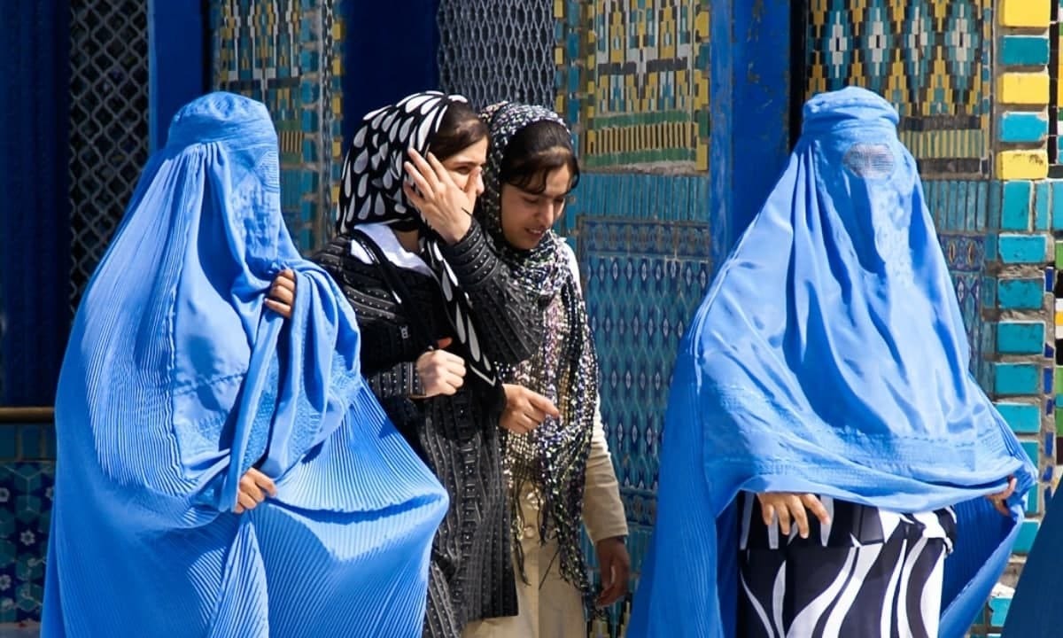 La fu Repubblica Democratica dell’Afghanistan (delle donne) - Avanti live