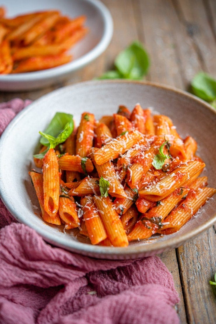 Penne Pomodoro (Tomato Basil Pasta) - Inside The Rustic Kitchen