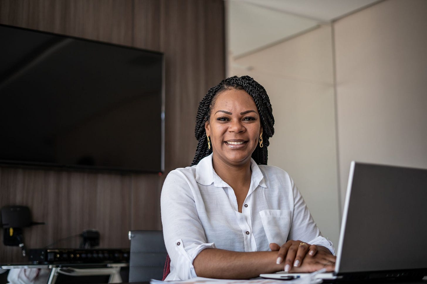 Yemisi, 40 