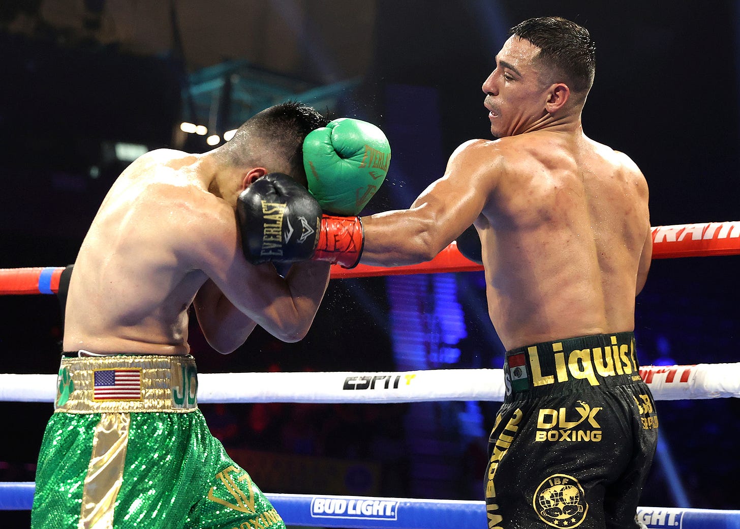 Luis Alberto Lopez vs Joet Gonzalez_action29.jpg