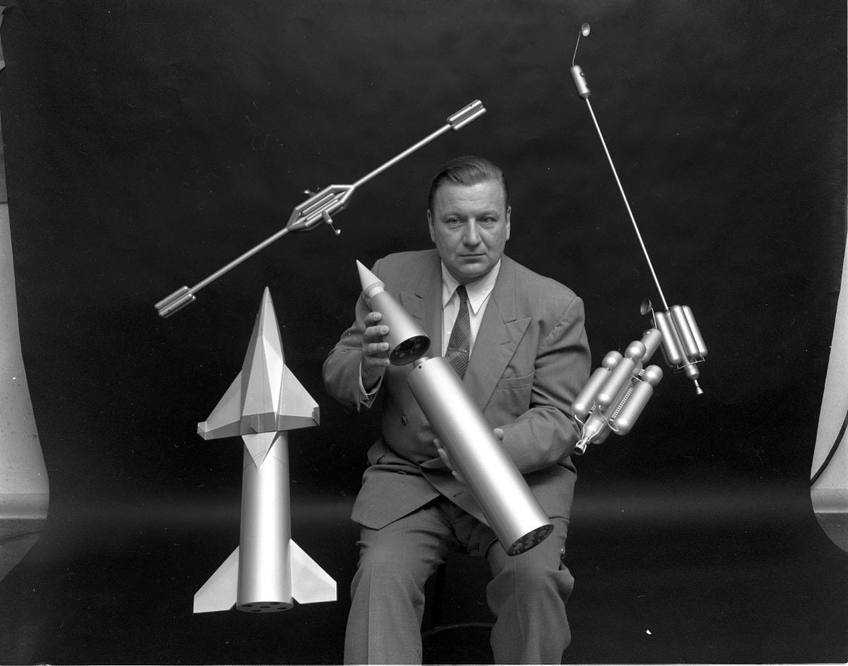 Krafft Arnold Ehricke and some space vehicles and habitat systems