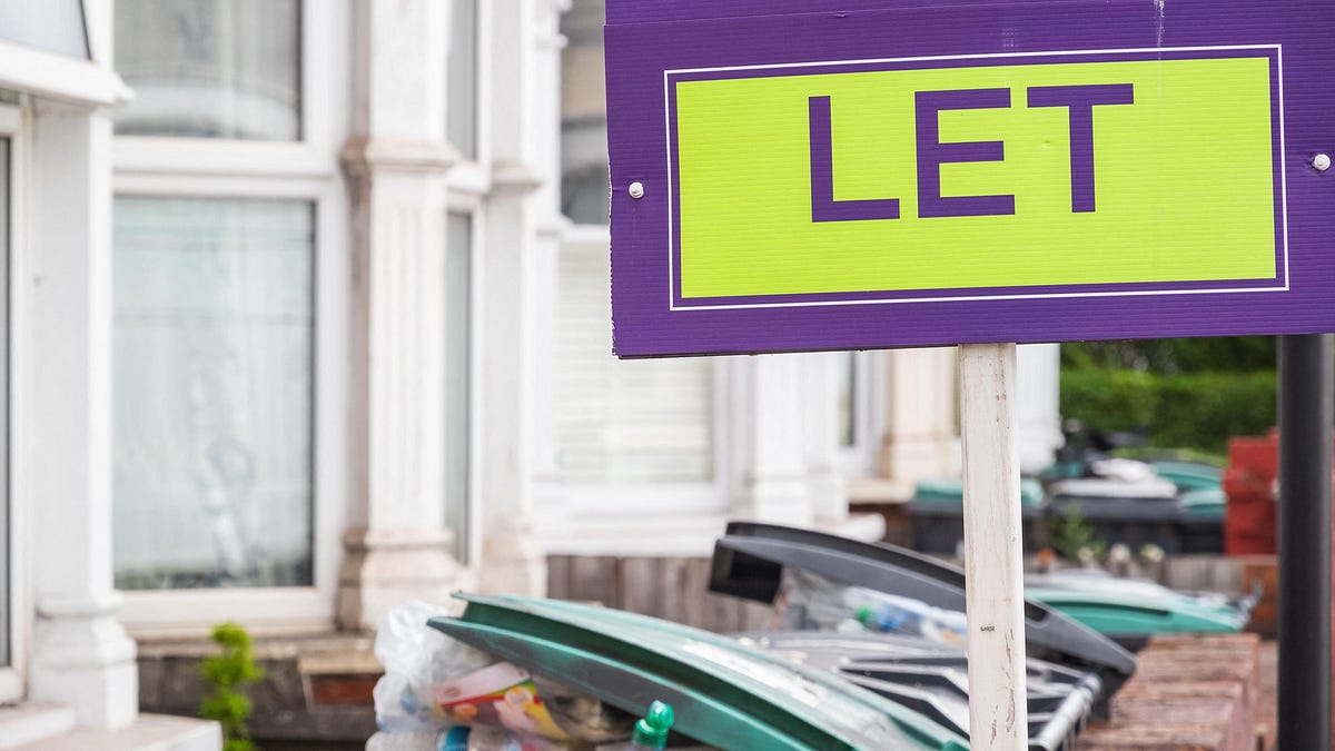 London landlords' latest tactic: Inverse bidding wars