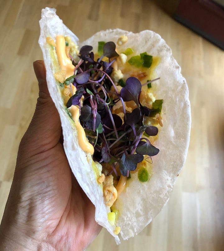 Vietnamese grilled pizzas