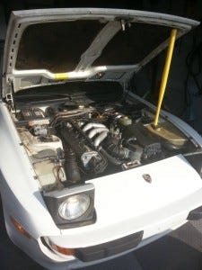 944 944