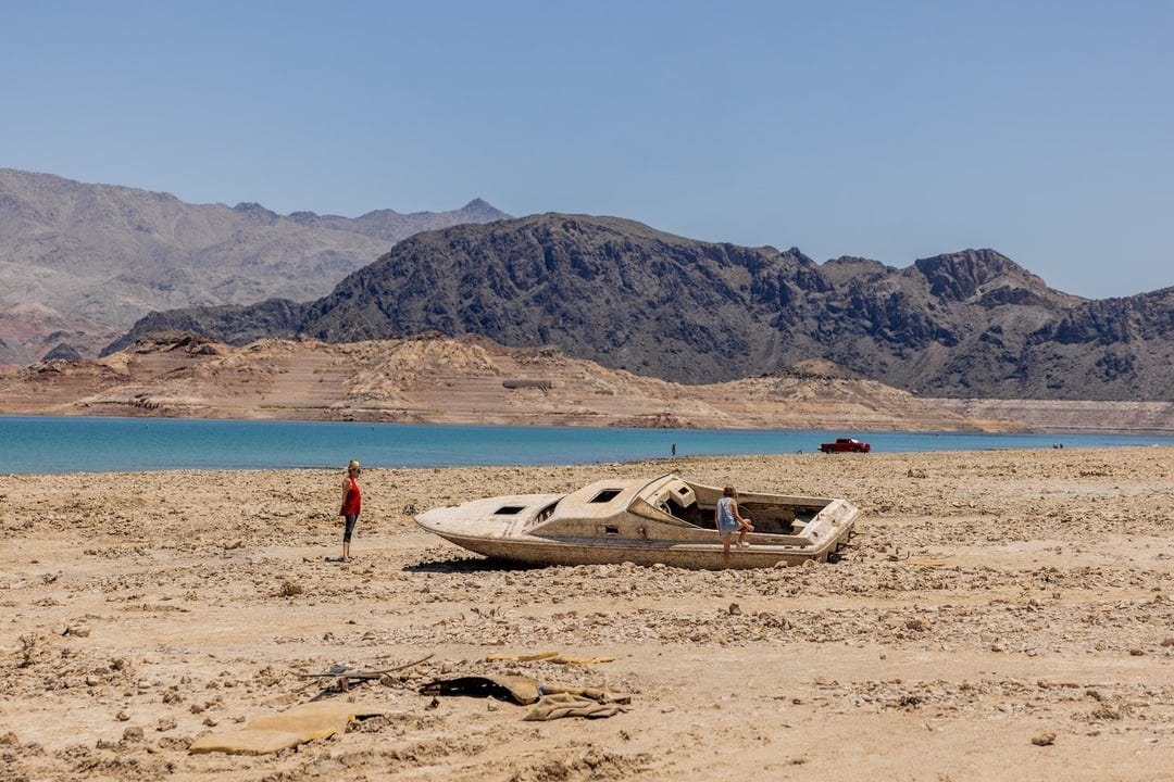 The Colorado River is running low. The picture looks even worse underground: "The Colorado River Basin has lost twice as much groundwater since 2003 as water taken out of its reservoirs, according to a study based on satellite data." : r/Futurology The Colorado River is running low. The picture looks even worse underground: "The Colorado River Basin has lost twice as much groundwater since 2003 as water taken out of its reservoirs, according to a study based on satellite data." : r/Futurology