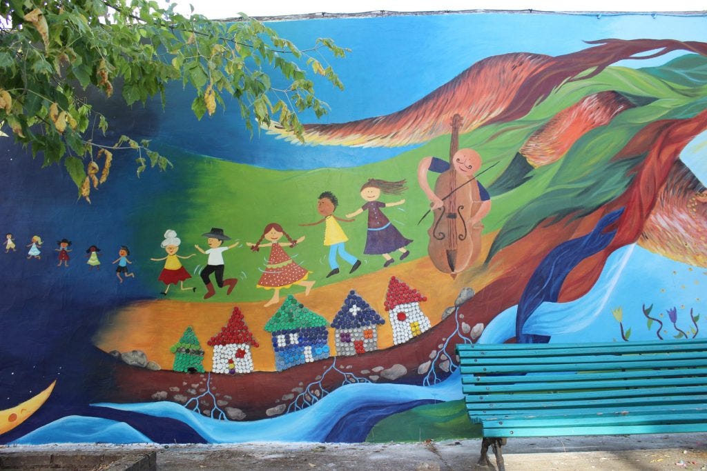 La imagen tiene un atributo ALT vacío; su nombre de archivo es mural3-1024x683.jpg