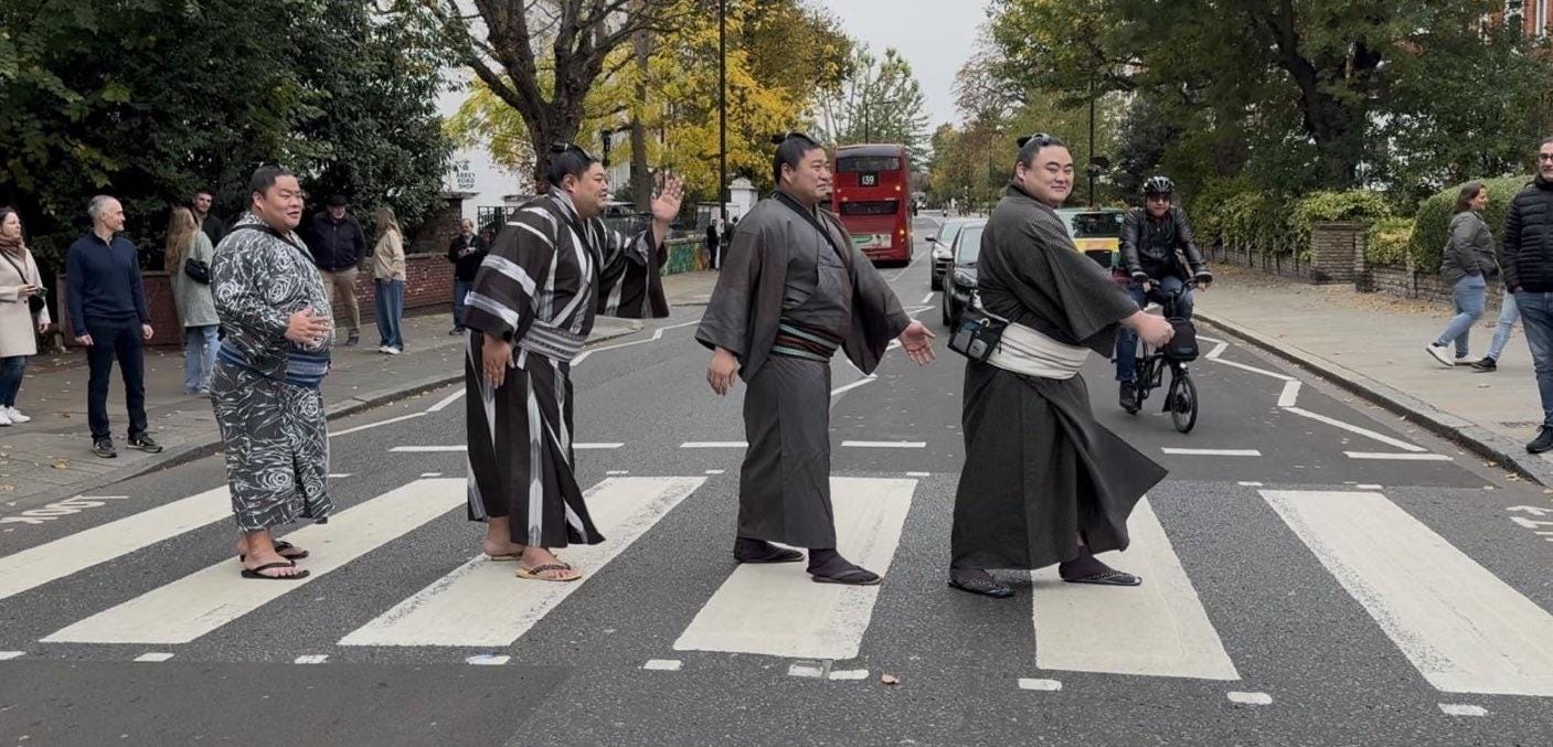 r/SumoMemes - Beatles boys back together 😎🤣😝