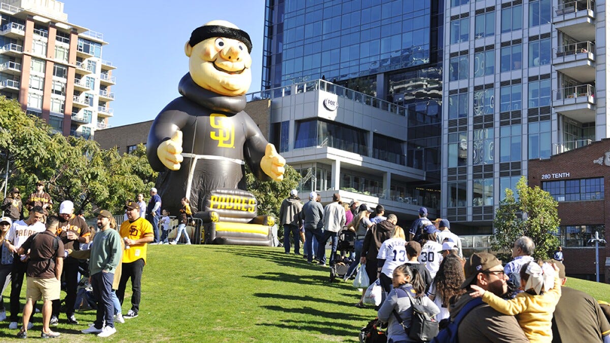 Padres to stage 2022 FanFest as a season-opening watch party - The San  Diego Union-Tribune