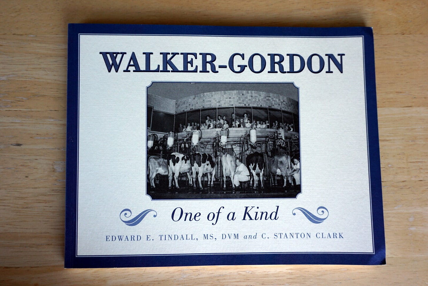 Walker-Gordon: One of a Kind. Book by Edward Tindall, DVM.
