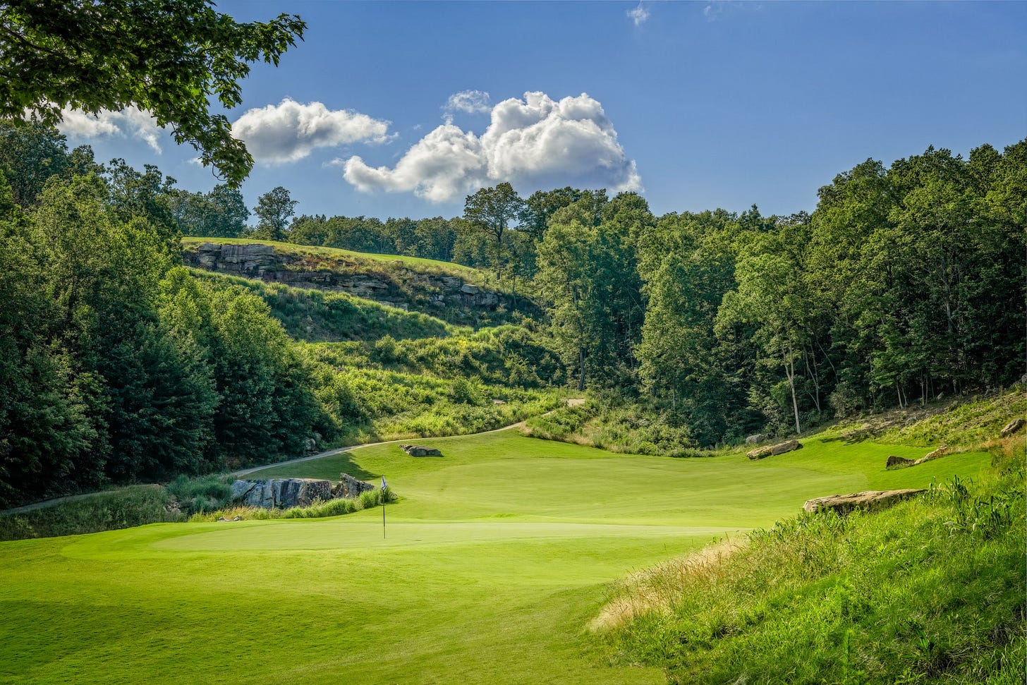 GOLF ABOVE THE CLOUDS — THE MCLEMORE RESORT ON LOOKOUT MOUNTAIN, GEORGIA
