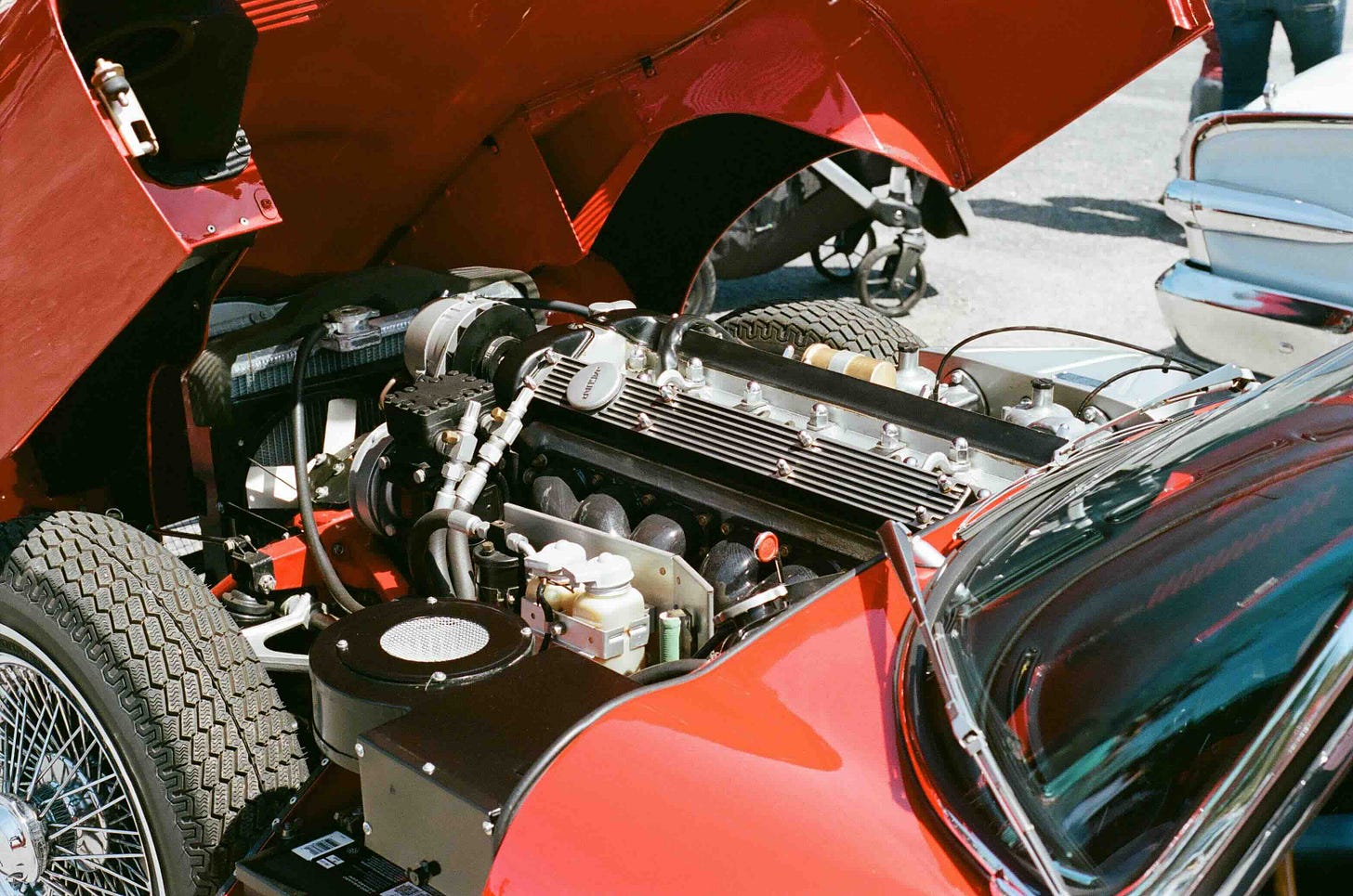jaguar e-type