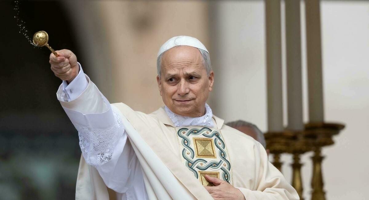 Pope Leo said “log off”