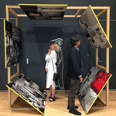 Unique gallery displays