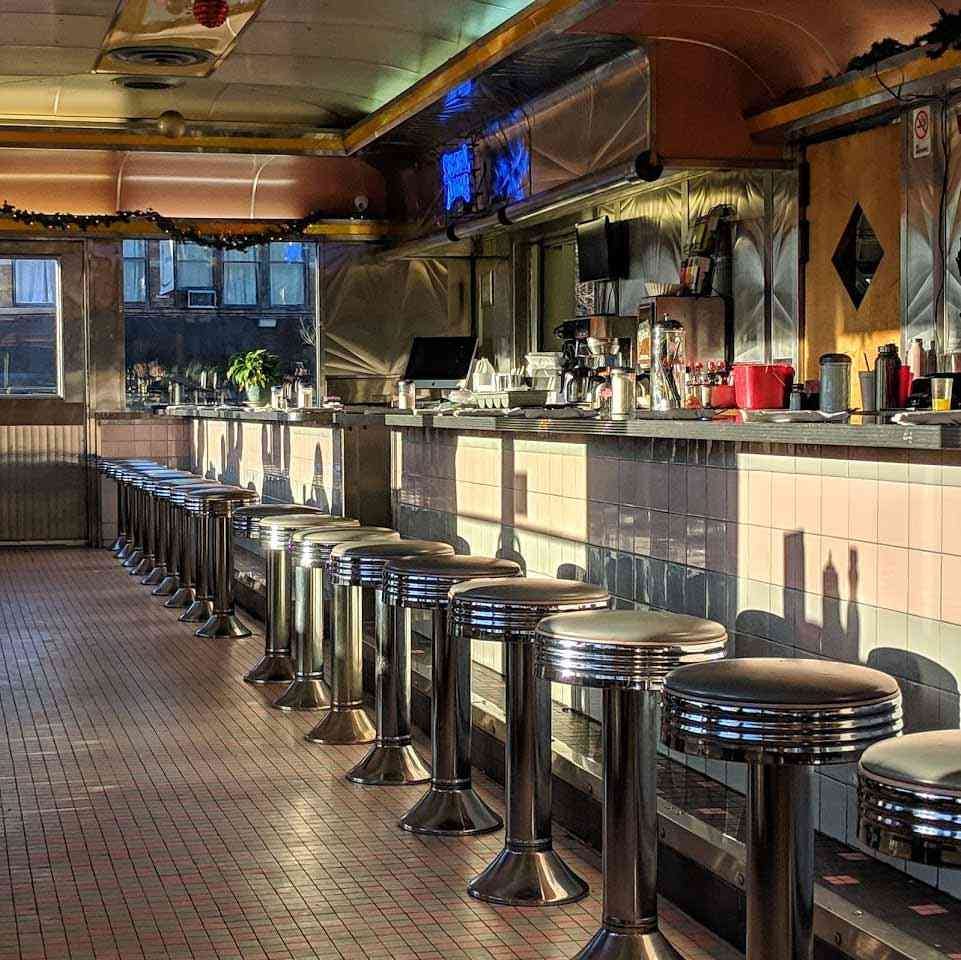 Diner-Car Diners Lake Effect
