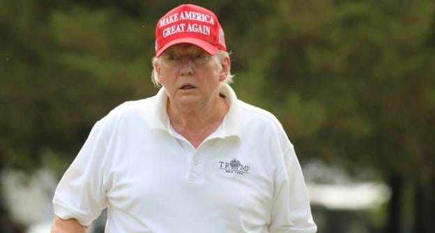 Donald Trump on himself: 'President Trump ages in reverse. President Trump  gets YOUNGER'