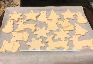 cut dough 