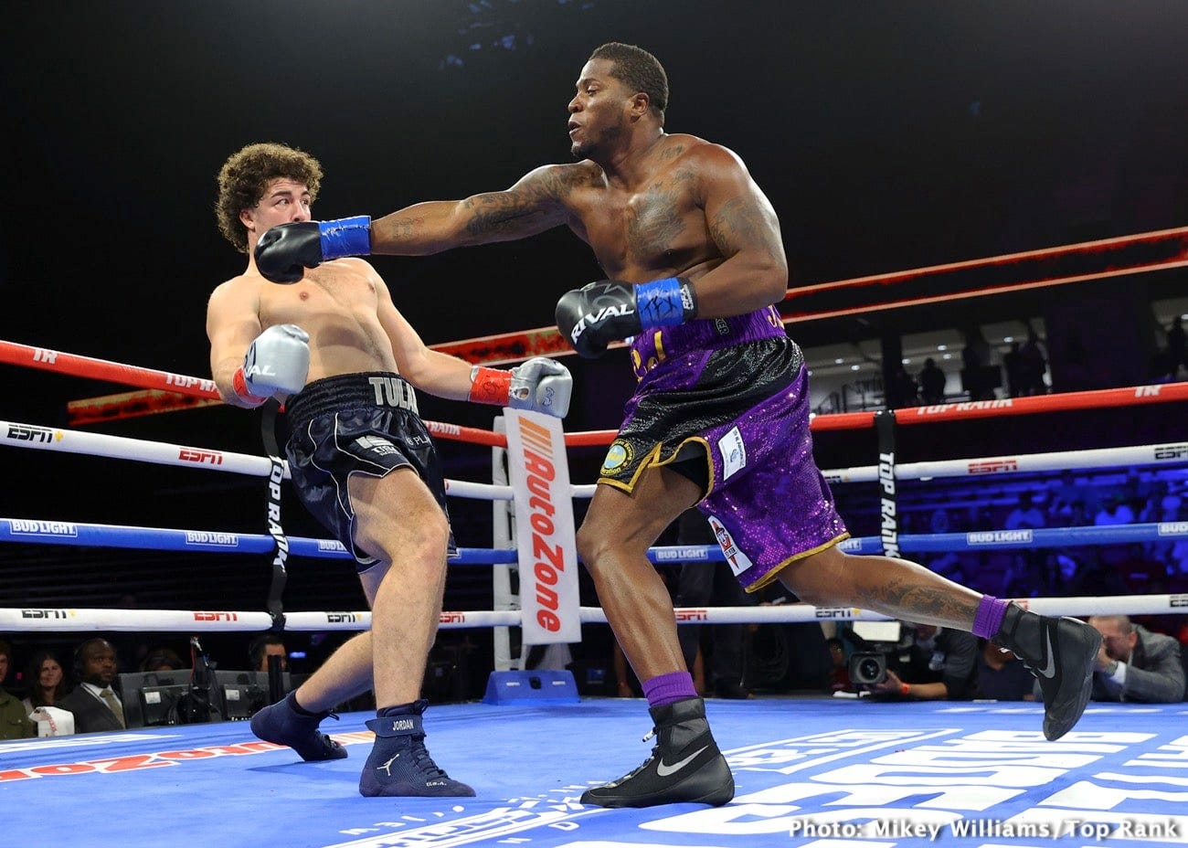 Image: Journeyman or Giant Killer? Tyrrell Anthony Herndon Seeks to Overturn Expectations and Upset Deontay Wilder's Comeback Plans