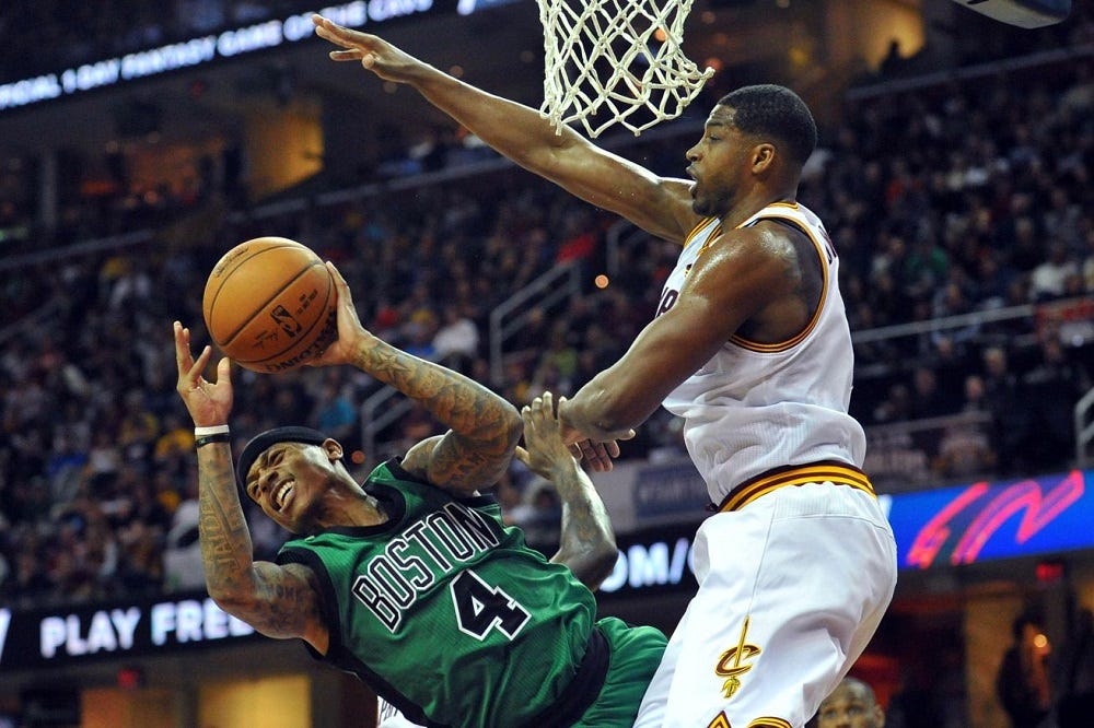 Boston Celtics keeping lead on Cleveland Cavaliers 2017 images Boston Celtics keeping lead on Cleveland Cavaliers 2017 images