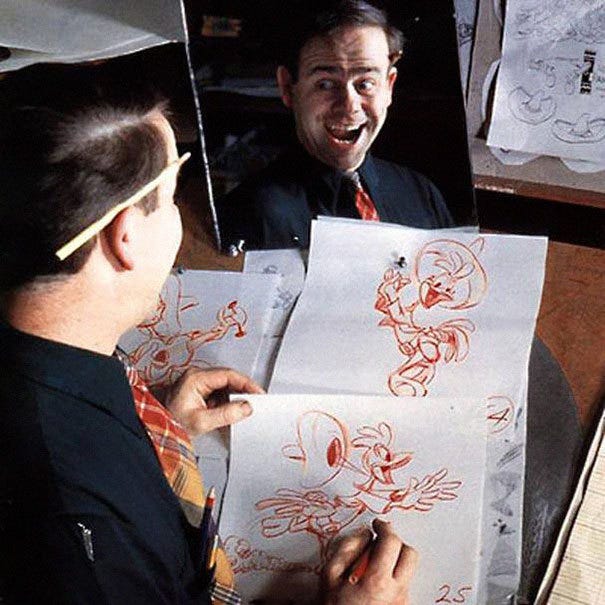 Disney Animators Study Their Reflections in Mirrors to Draw Classic Characters’ Facial Expressions
For decades, professional animators have relied on mirrors and their own facial expressions to be able to produce the dynamic, expressive characters...