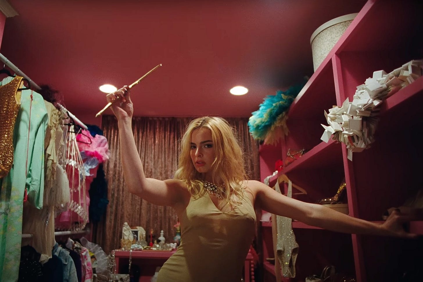 Rolling Stone on X: "Addison Rae Craves 'High Fashion' in New Track Teaser  More: https://t.co/ztjS7dWkwI https://t.co/C6VpXbjdzA" / X
