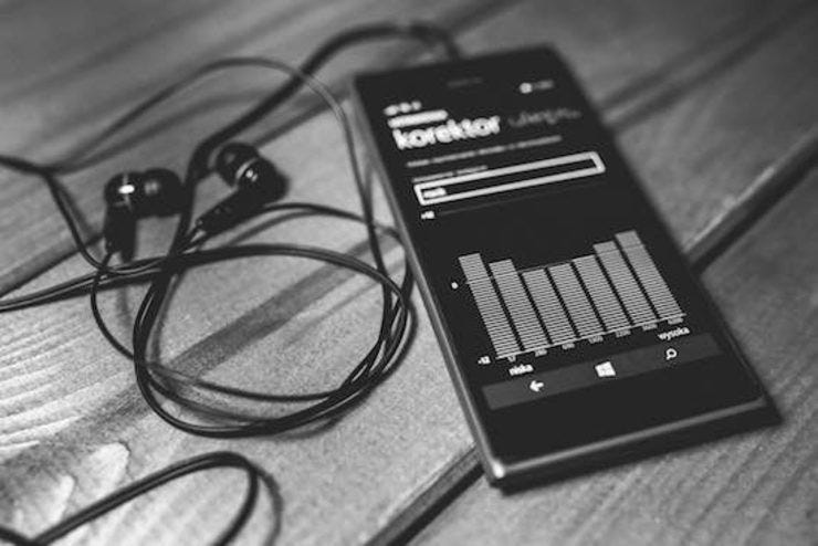 Cmn noc music phone 550x367