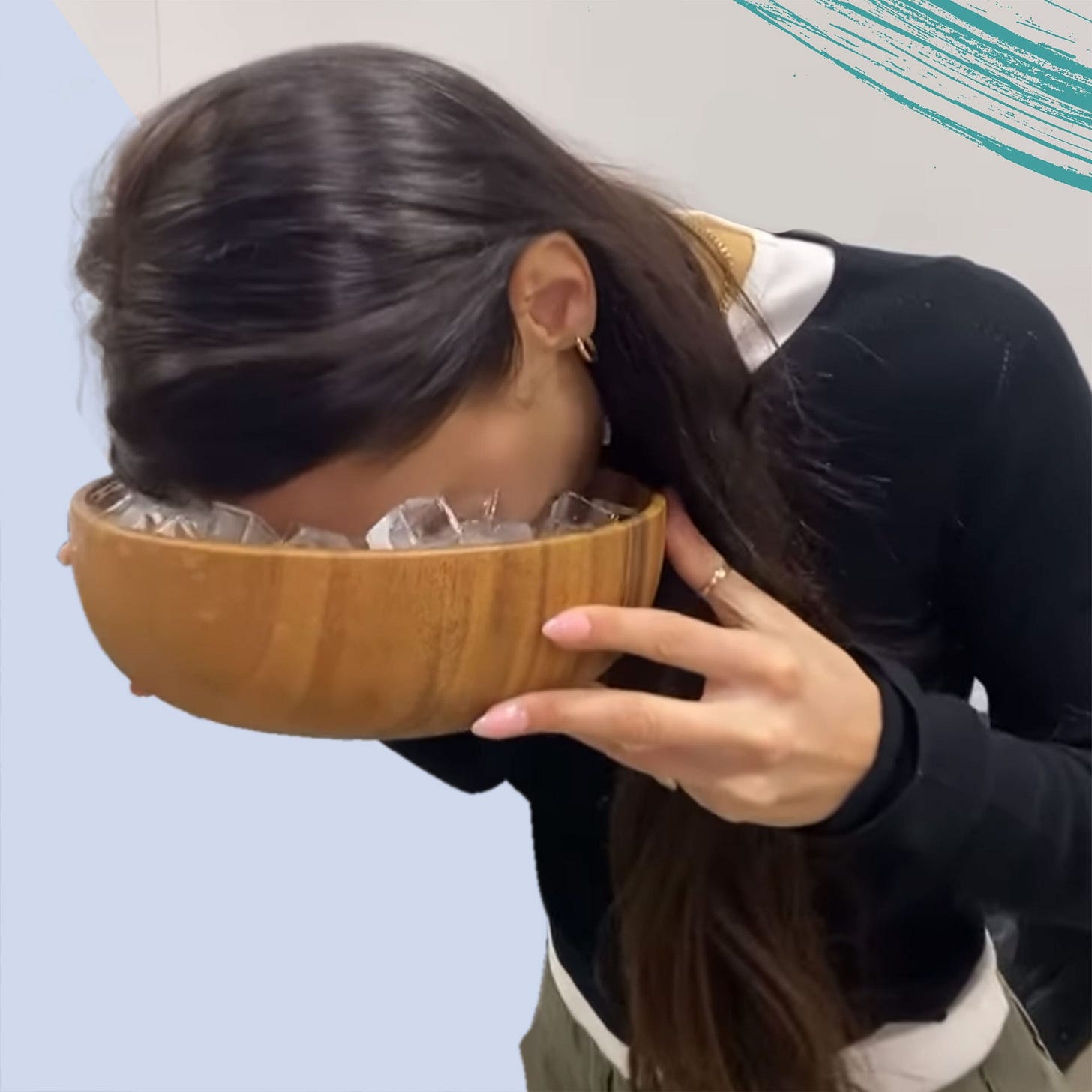 Bella Hadid 'Depuffs' Her Face With Face In Ice, Should You? | Glamour UK