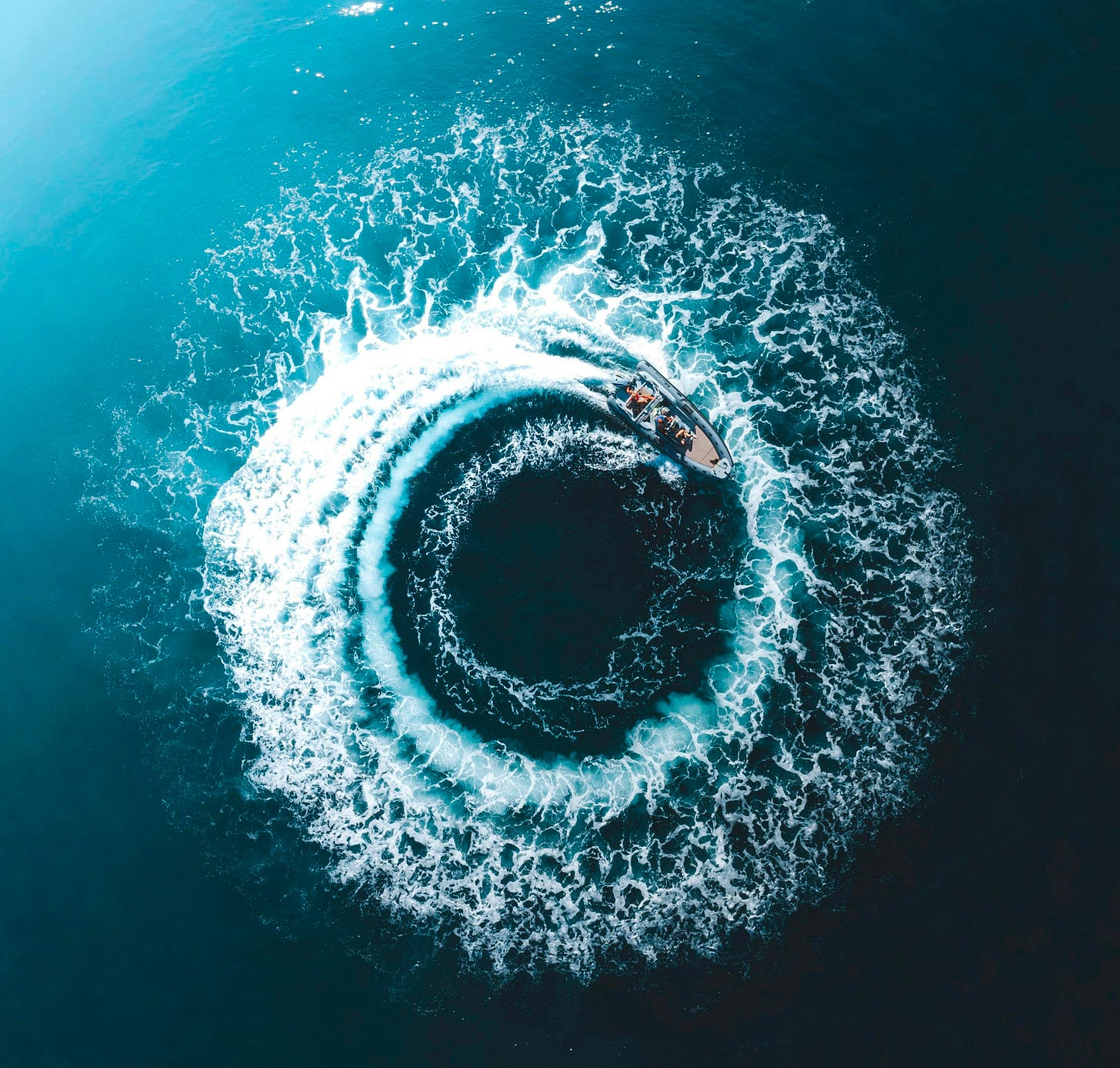 water wave in close up photography