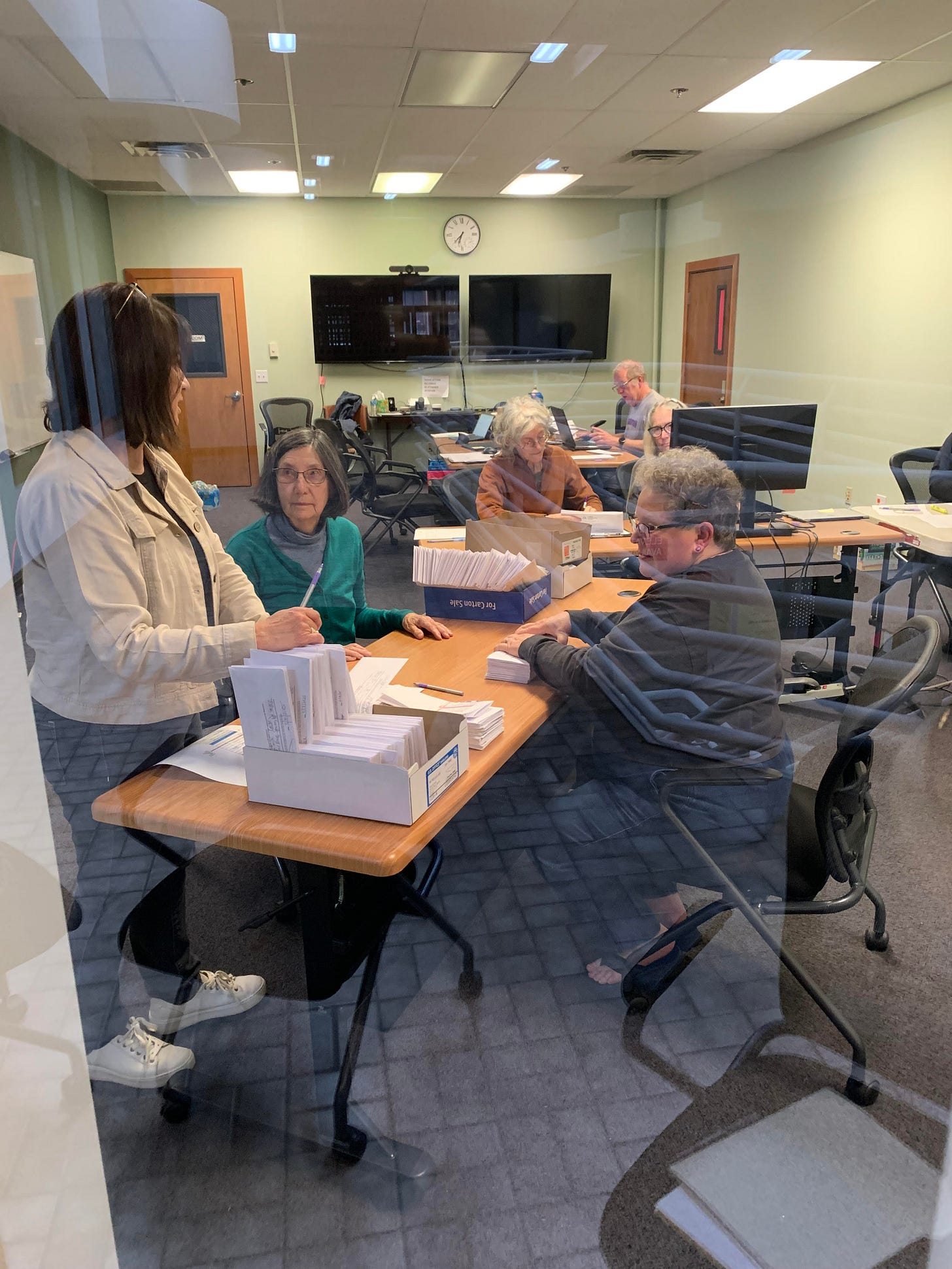 All ballots to be processed as of 6 40 pm.jpg