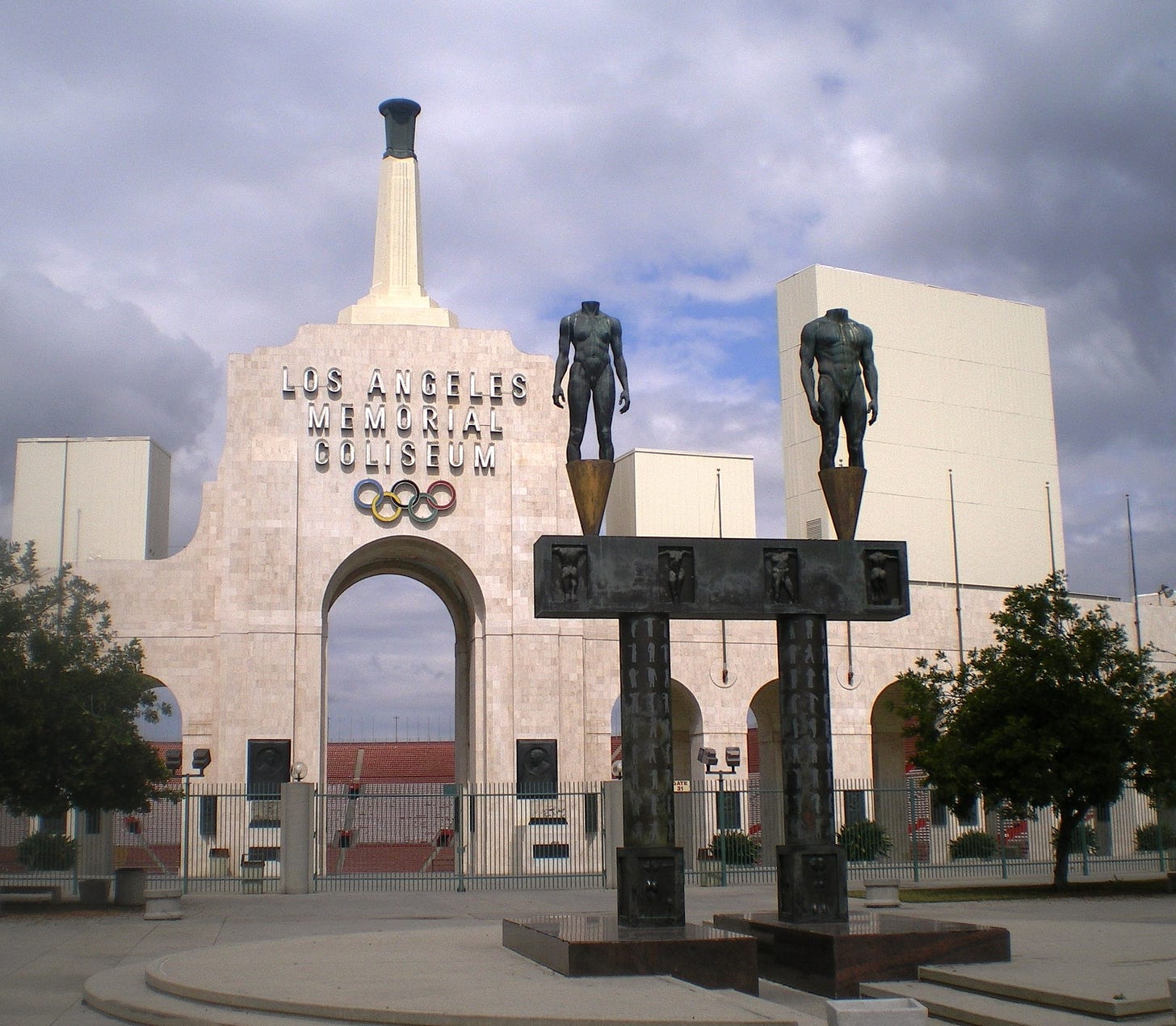 Picture of entrance to LA Memorial Coliseum.