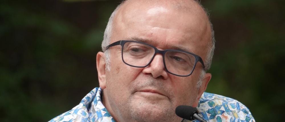 Our man for poetry.  Michael Braun as moderator at the Erlangen Poets Festival 2022.