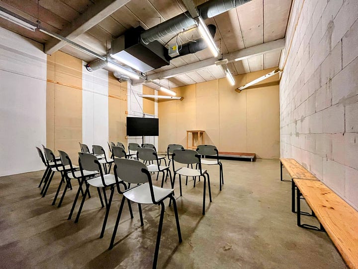 Event spaces at PoPPo
