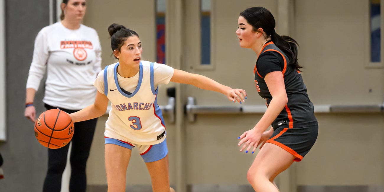 High School Girls Basketball: Mark Morris, Woodland roll into District semifinals (UPDATED)
