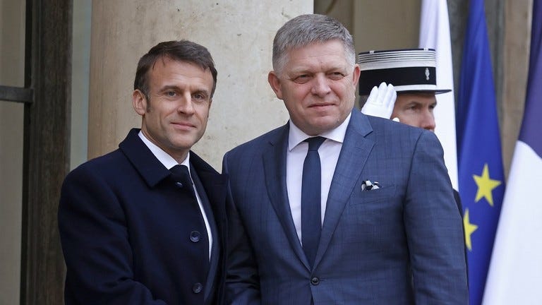 Macron már katonákat küldene Ukrajnába! De Szlovákia semmilyen körülmények között nem fog csapatokat küldeni Kijevnek
