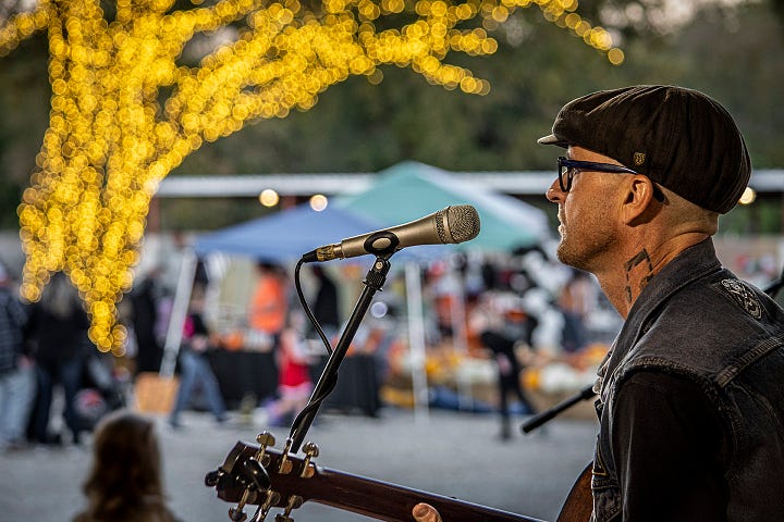 Sean Snyder, It Hurts to Be Dead / photos by author