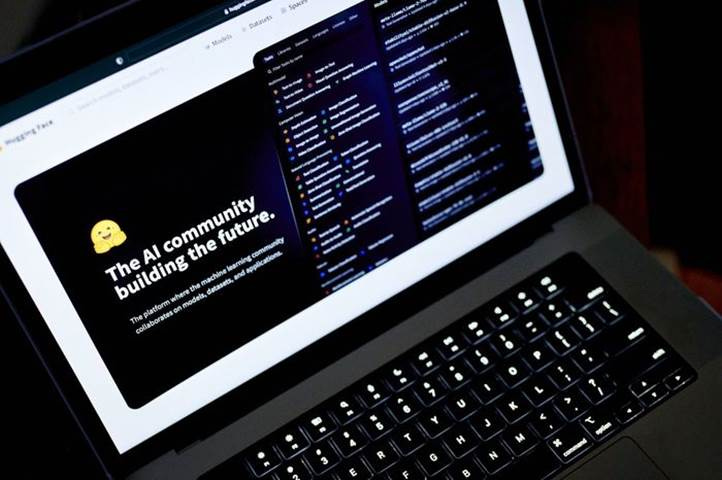 A close-up of a computer

Description automatically generated