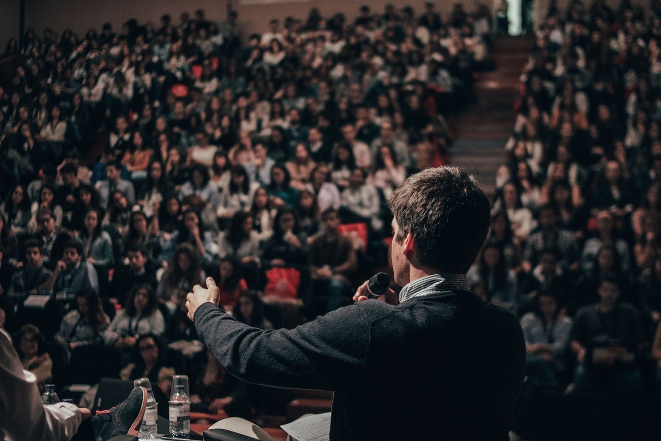 The 3 E's of a Great Speech — Neil Pasricha