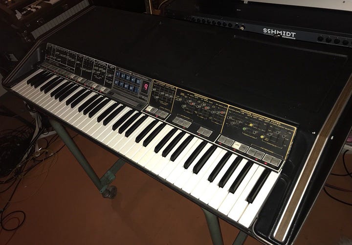 polymoog  synthesizers   farfisa organ