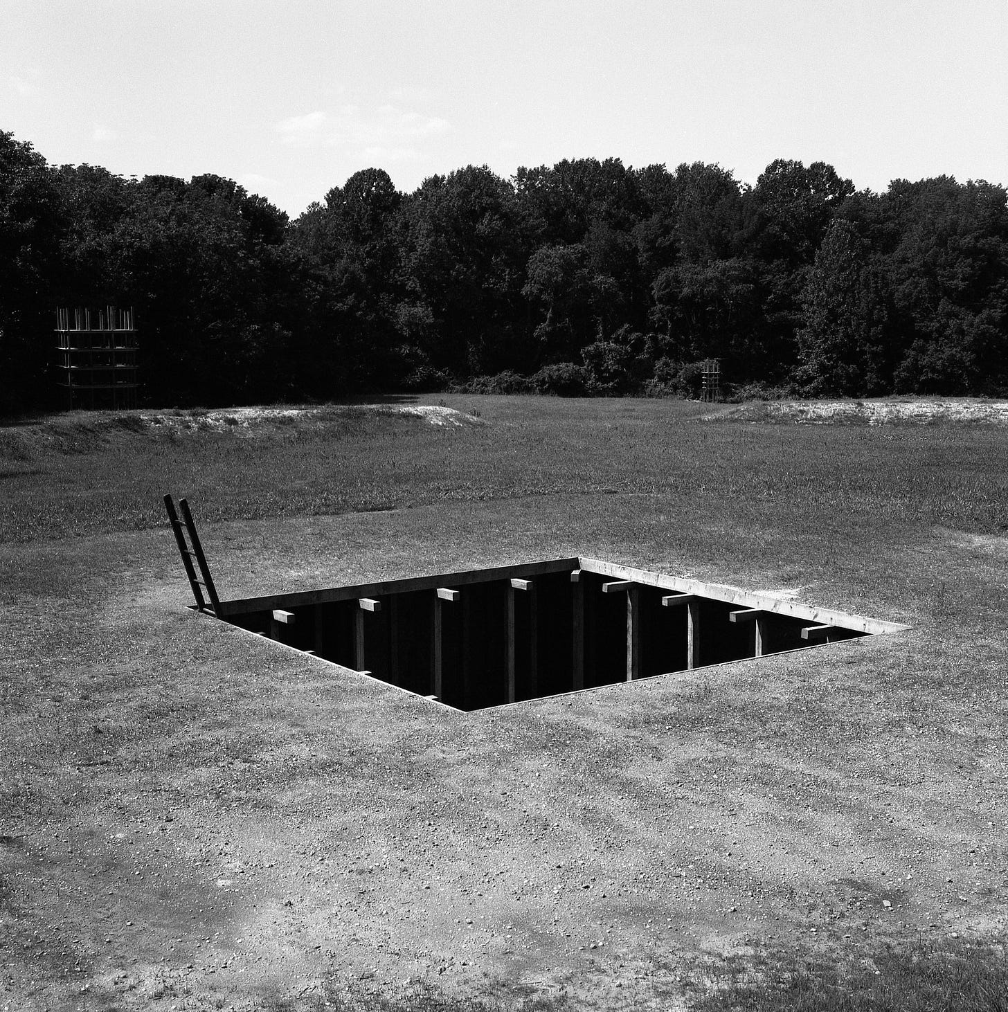 Mary Miss, Perimeters/Pavilions/Decoys, Nassau County Museum, Roslyn, NY, 1978 [National Academy of Design, New York, NY. © Mary Miss]