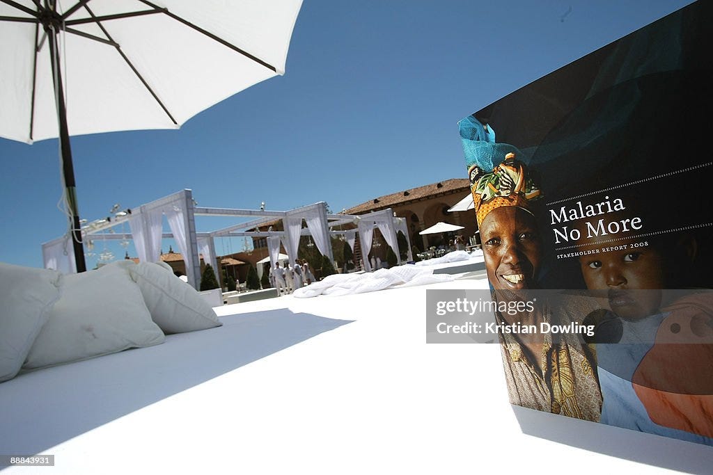 Sean "Diddy" Combs, Ashton Kutcher, CIROC and Malaria No More Host The 2009 White Party - Inside Sponsors